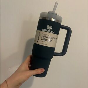 NWT Stanley Cup The Quencher H2.0 Flowstate tumbler 30 oz